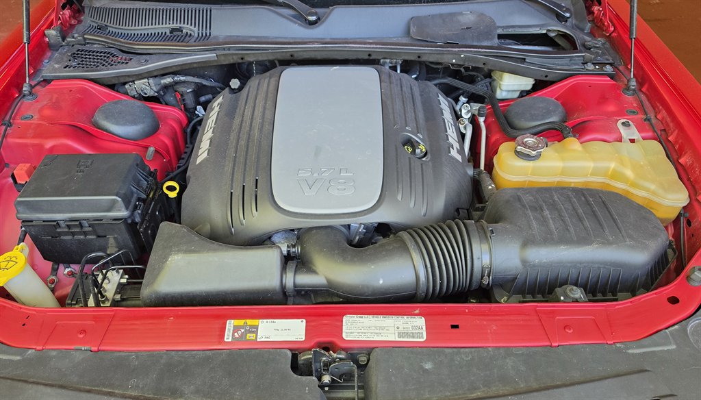 2013 Dodge Challenger R/T - Photo 38