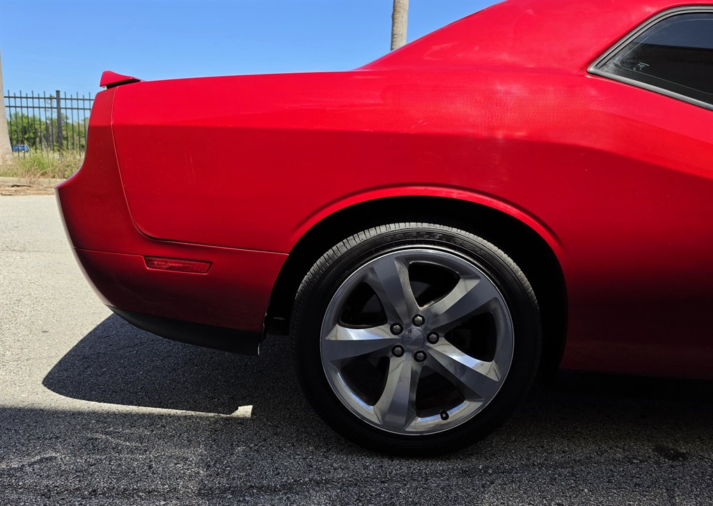 2013 Dodge Challenger R/T - Photo 17
