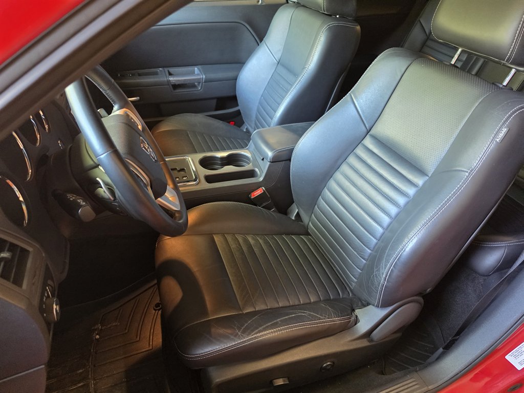 2013 Dodge Challenger R/T - Photo 22