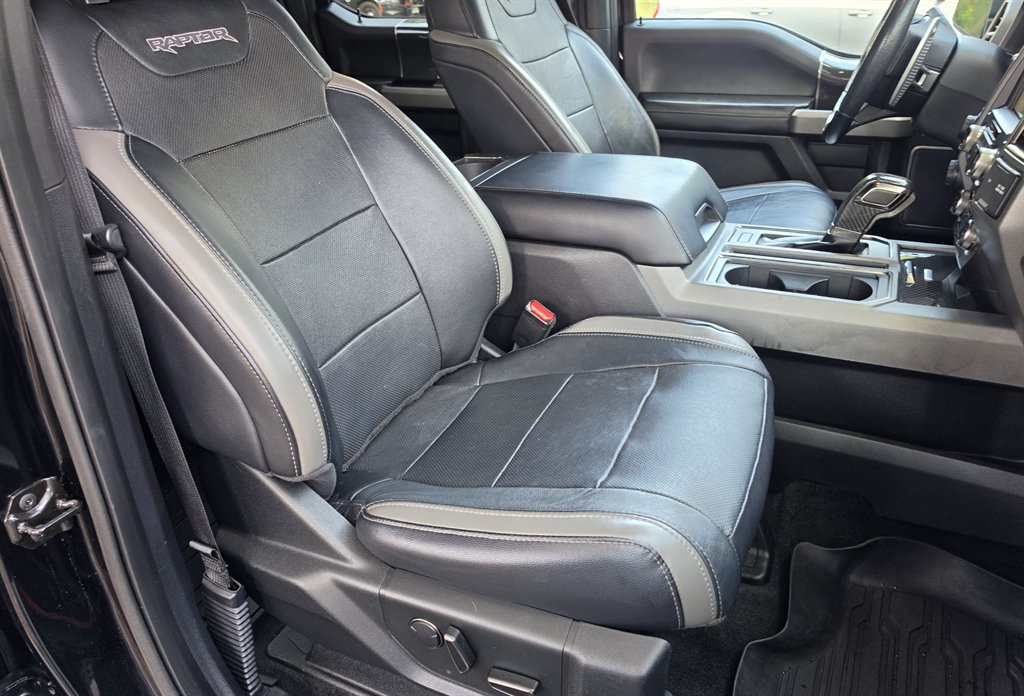2017 Ford F-150 Raptor - Photo 42