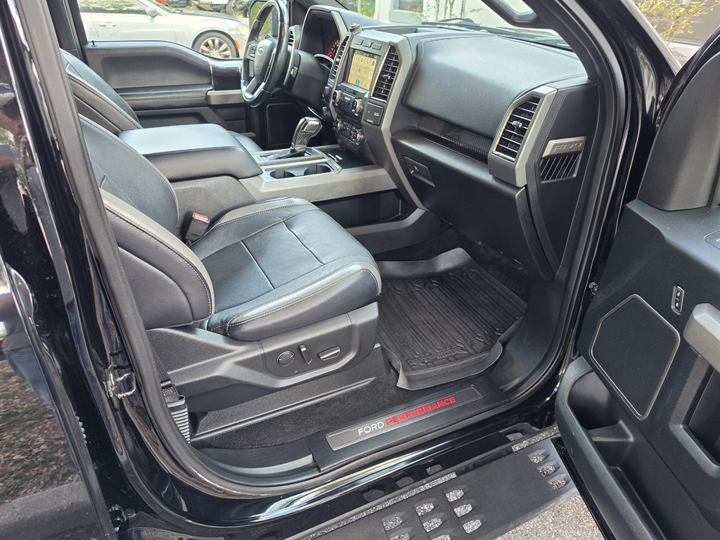 2017 Ford F-150 Raptor - Photo 41