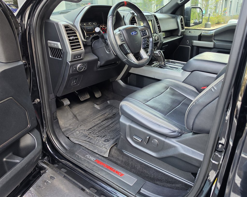 2017 Ford F-150 Raptor - Photo 23
