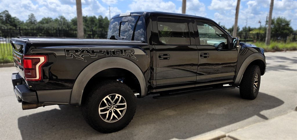 2017 Ford F-150 Raptor - Photo 11