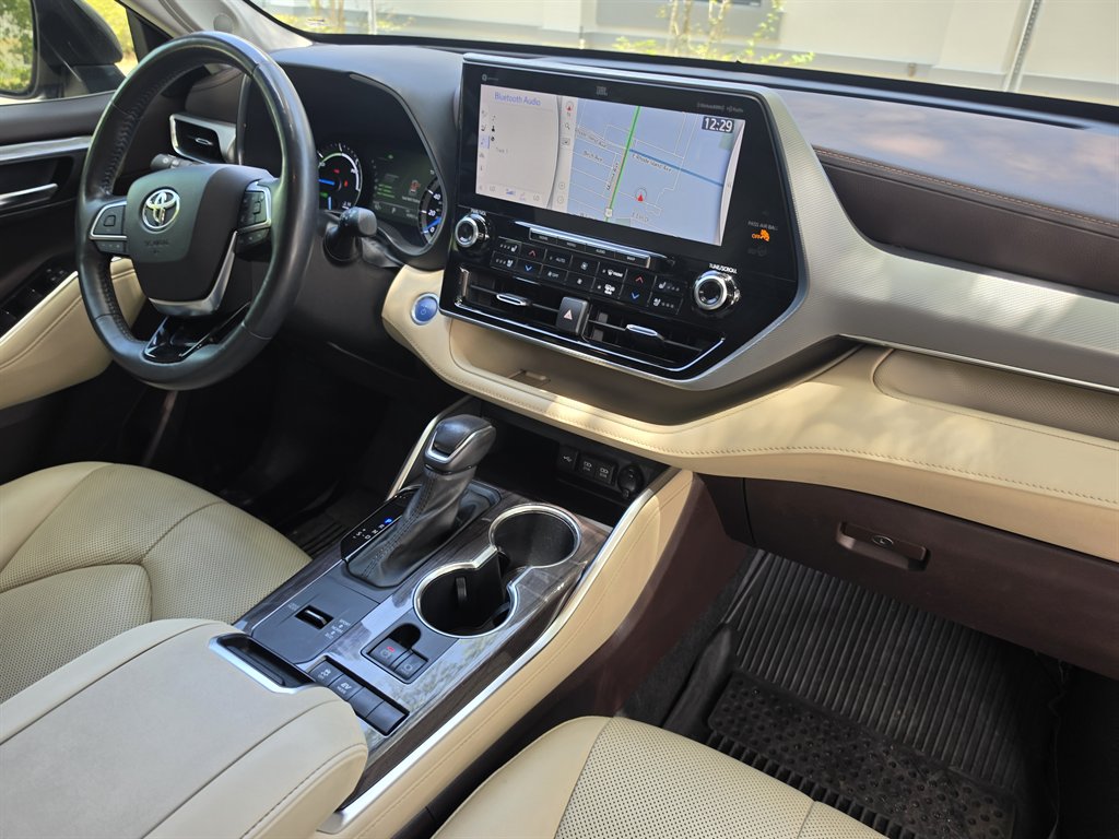 2020 Toyota Highlander Platinum - Photo 41