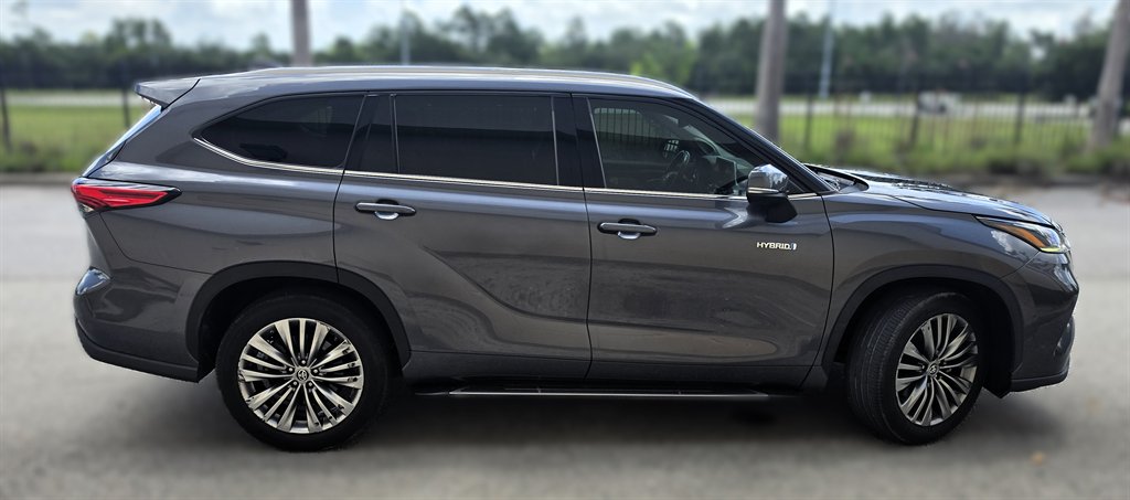 2020 Toyota Highlander Platinum - Photo 10