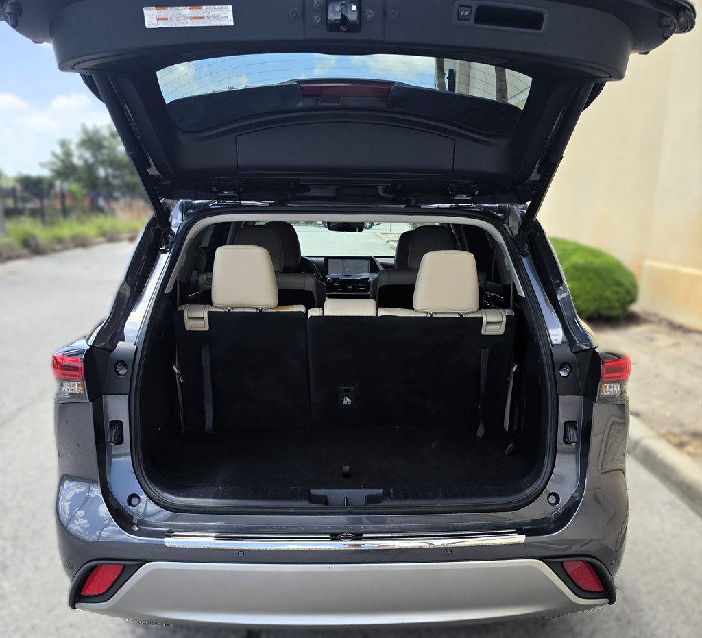 2020 Toyota Highlander Platinum - Photo 8